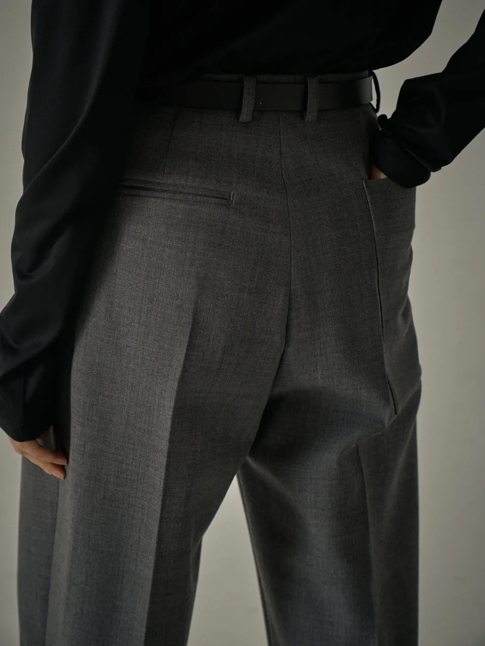 Round Wool Pants - Charcoal