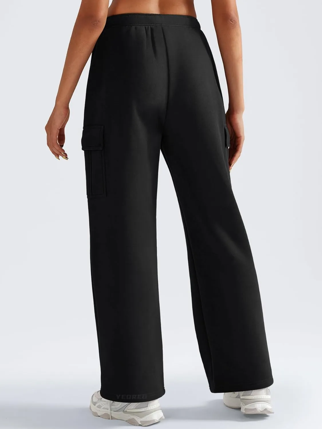 YEOREO Sweatpants Womens Cargo Pants Fleece Lined Wide Leg Joggers Baggy Drawstring Nairi Sweat Pants with Pockets